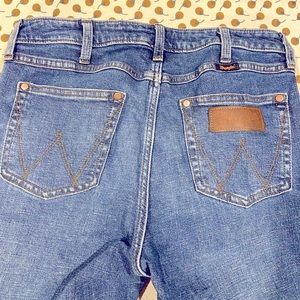 Women’s Wranglers Flared jeans